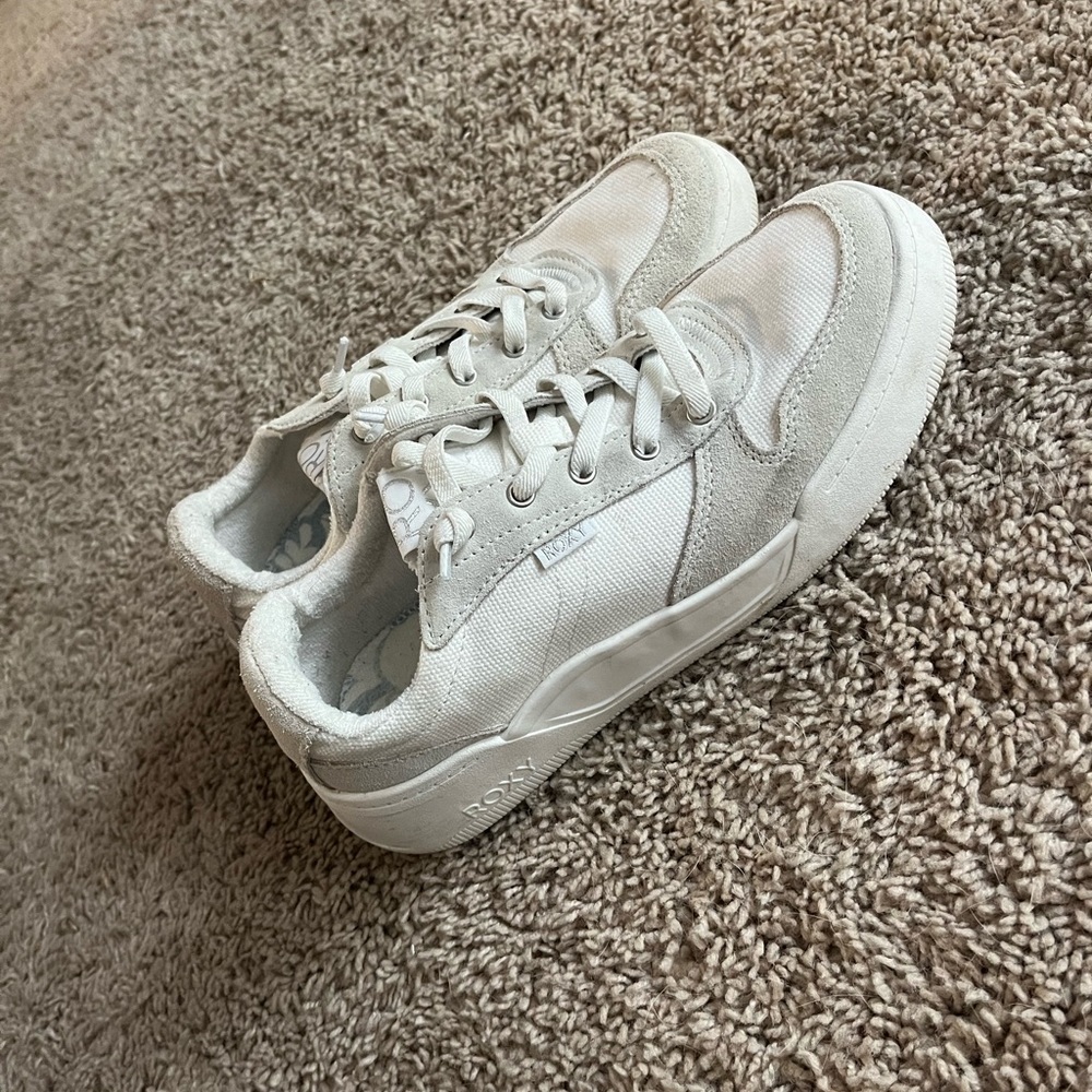 Roxy Sneakers